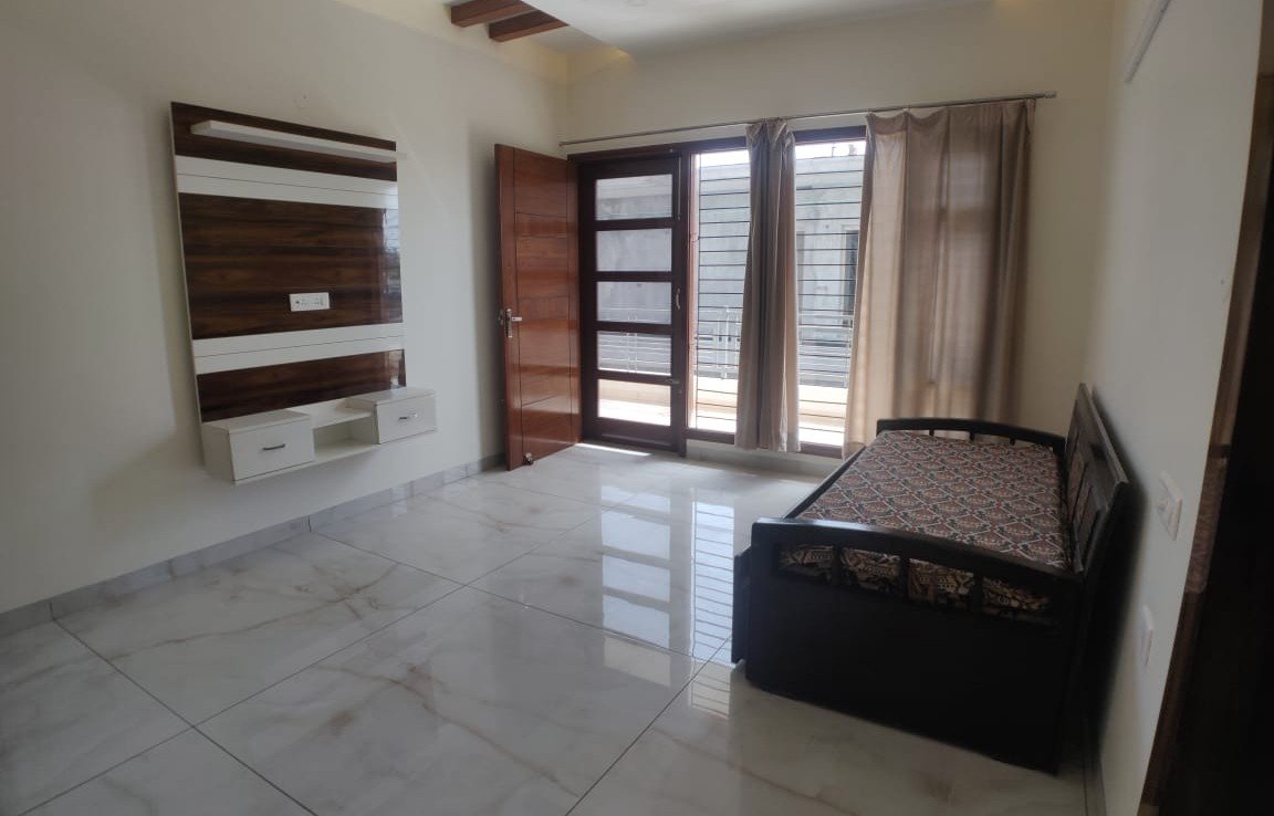 Fully Furnished Floor For Rent, Aerocity Mohali